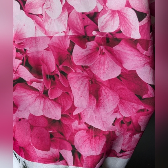 Boxy MK Top - Picture 3 of 3